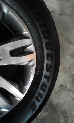 ล้อแม็ก FORD everest ขอบ 18 พร้อมยางใหม่ๆ