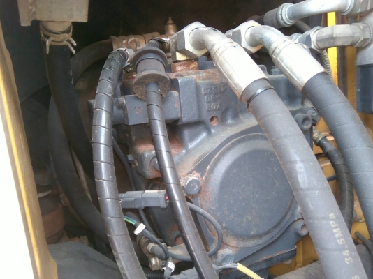 ขายรถแบคโฮ Komatsu PC138us รุ่น 8 รถเก่านอก นำเข้าจากประเทศญี่ปุ่น