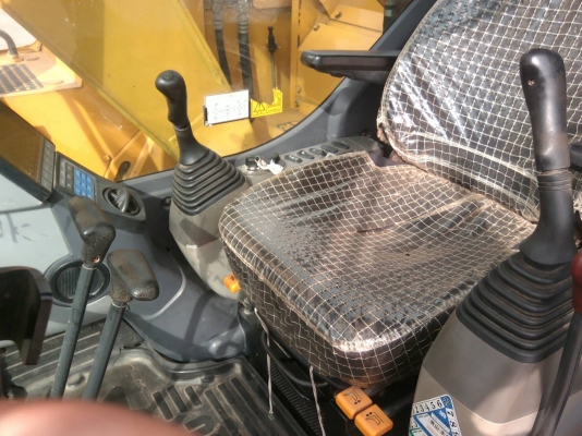 ขายรถแบคโฮ Komatsu PC138us รุ่น 8 รถเก่านอก นำเข้าจากประเทศญี่ปุ่น