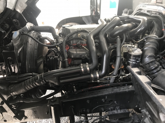 ISUZU FSR34L4 เครื่องยนต์ 210 แรงม้า หัวมีแค็บ กระบะเหล็กต่อใหม่ข้างปีเนียม ยาว 6 เมตร รถสวยพร้อมใช้งาน ISUZU FSR34L4 เครื่องยนต์ 210 แรงม้า หัวมีแค็บ กระบะเหล็กต่อใหม่ข้างปีเนียม ยาว 6 เมตร รถสวยพร้อมใช้งาน