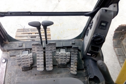 ขายด่วน !! Sumitomo SH200-5 *มีลายหัวเจาะ นำเข้าจากญี่ปุ่น โทร. 080-6565422 (หนิง)