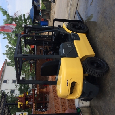 ขายรถยกโฟร์คลิฟท์Komat'Su 2ตันดีเซล ขายรถยกโฟร์คลิฟท์Komat'Su 2ตันดีเซล