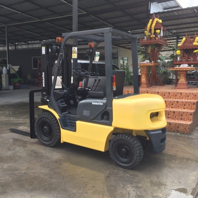 ขายรถยกโฟร์คลิฟท์ยี่ห้อ KOMAT'SU FD20-12  ดีเซล