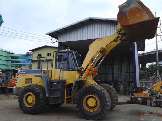 ขายรถตักล้อยาง KOMATSU รุ่น WA 400-3