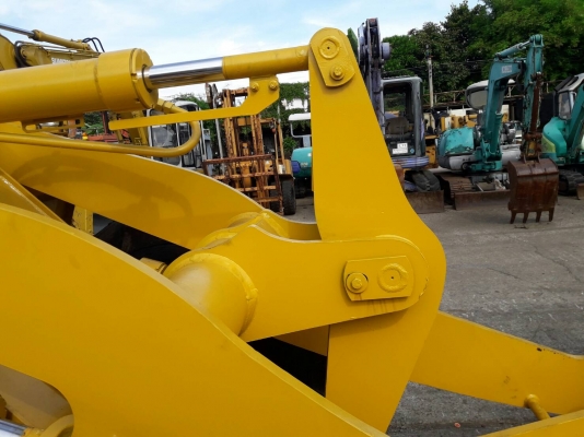 รถตักล้อยางKOMATSU รุ่น WA 150