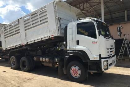 ขาย 2,650,000 ISUZU 360 ปี.56 รถสวย   22 ล้อ แม่ดั้ม-ลูกดั้ม 3 คาน สามมิตรลอนเฉียง วิ่งน้อย รถอยู่ จ.กาฬสินธุ  090-772-3710 090-772-3708