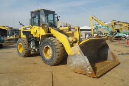 KOMATSU WA320-6 นำเข้าจากญี่ปุ่นแท้ รถสวย ถึงไทยต้นเดือน ม.ค.นี้ โทร.090-986-2521 อ๊อบ