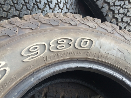 มือ2 All-Terrain Maxxis Bravo A/T-980 265 70 r16 สวย