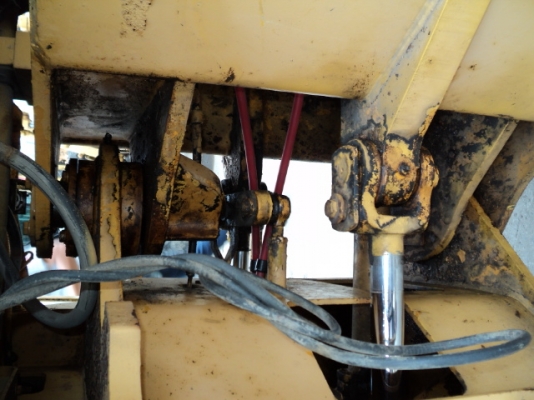 ขายรถตักล้อยาง 510 กรองเดียว