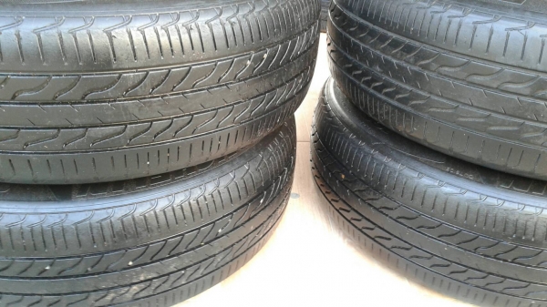 ล้อแม็ก 15 พร้อมยาง 195/65/15 ล้อแม็ก 15 พร้อมยาง 195/65/15