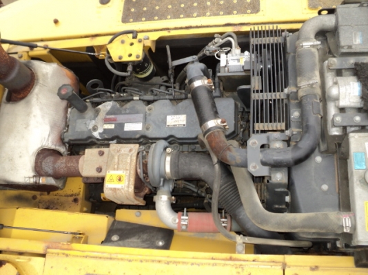 ขายรถขุด 20 ตัน  PC200-8 มีลายหัวเจาะ เก่านอก