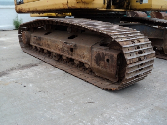 ขายรถขุด 20 ตัน  PC200-8 มีลายหัวเจาะ เก่านอก