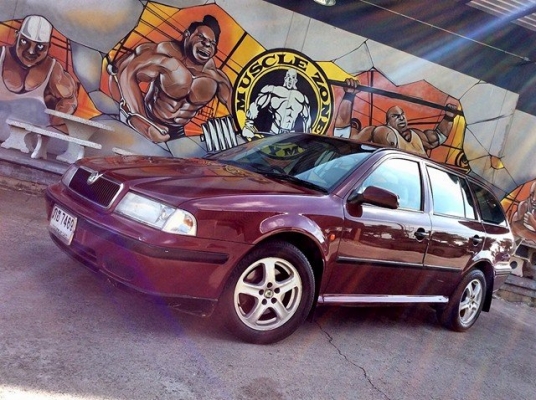 SKODA OCTAVIA VAN 2.0 SLX AUTO