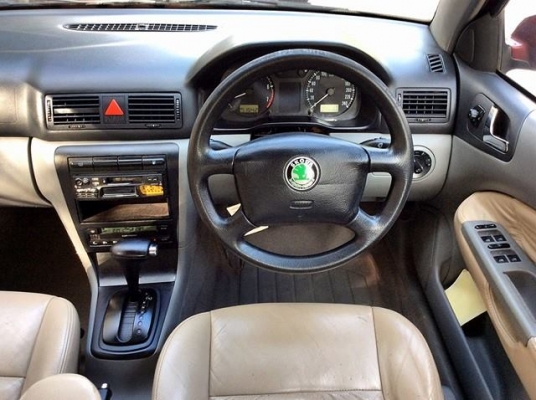 SKODA OCTAVIA VAN 2.0 SLX AUTO