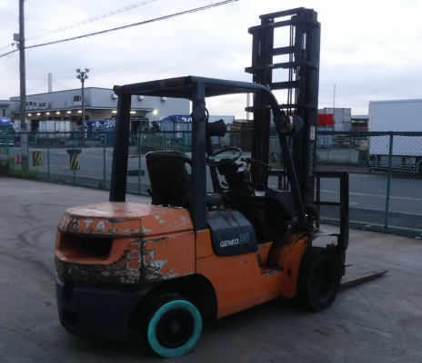จำหน่ายรถ Forklift Used Toyota ดีเซล 3 ตัน ญี่ปุ่น รุ่น 7FD30 2Z เสา 4.5 เมตร งากระดก Hinged Fork จำหน่ายรถ Forklift Used Toyota ดีเซล 3 ตัน ญี่ปุ่น รุ่น 7FD30 2Z เสา 4.5 เมตร งากระดก Hinged Fork