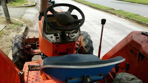 รถไถ KUBOTA  8950.     สนใจติดต่อ  081 - 6079515