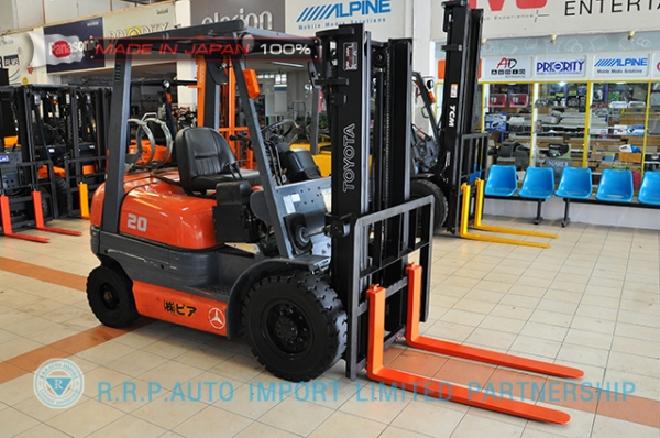 ขายรถโฟล์คลิฟท์มือสอง TOYOTA รุ่น 6FG20-12243 ราคา 195,000 บาท  นำเข้าจากประเทศญี่ปุ่น 100\% ไม่เคยใช้งานในไทย