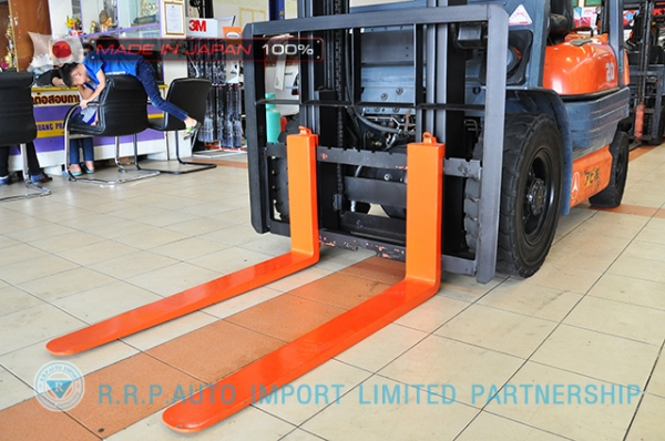 ขายรถโฟล์คลิฟท์มือสอง TOYOTA รุ่น 6FG20-12243 ราคา 195,000 บาท  นำเข้าจากประเทศญี่ปุ่น 100\% ไม่เคยใช้งานในไทย