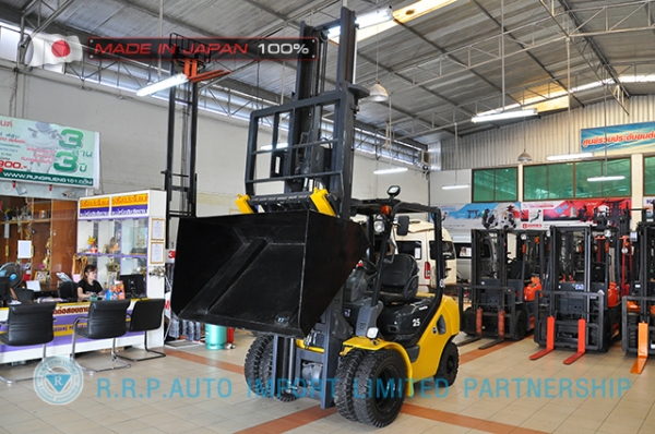 ขายรถโฟล์คลิฟท์มือสอง KOMATSU FD25C-16-731295 นำเข้าจากประเทศญี่ปุ่น 100\% ไม่เคยใช้งานในไทย