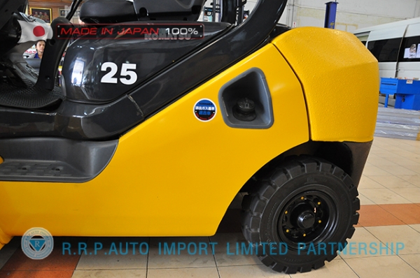 ขายรถโฟล์คลิฟท์มือสอง KOMATSU FD25C-16-731295 นำเข้าจากประเทศญี่ปุ่น 100\% ไม่เคยใช้งานในไทย