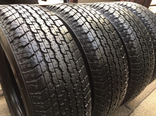 ยาง Bridgestone 265 70 16 ปี15 ดอกเต็ม ไม่มีปะ เนื้อนิ่มๆ ใช้กันยาว ราคาไม่แพง ยาง Bridgestone 265 70 16 ปี15 ดอกเต็ม ไม่มีปะ เนื้อนิ่มๆ ใช้กันยาว ราคาไม่แพง