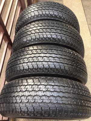 ยาง Bridgestone 265 70 16 ปี15 ดอกเต็ม ไม่มีปะ เนื้อนิ่มๆ ใช้กันยาว ราคาไม่แพง ยาง Bridgestone 265 70 16 ปี15 ดอกเต็ม ไม่มีปะ เนื้อนิ่มๆ ใช้กันยาว ราคาไม่แพง