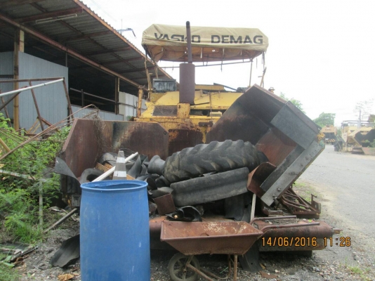 ขายเหมารถปูยางมี8คัน.VOGELE..รถต้องนำมาเก็บซ่อม ดูสภาพตามรูป...