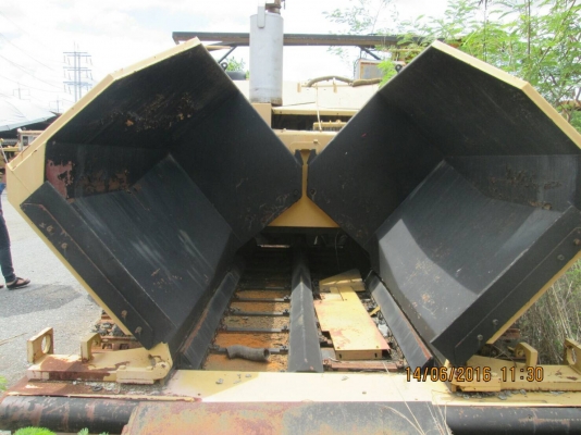 ขายเหมารถปูยางมี8คัน.VOGELE..รถต้องนำมาเก็บซ่อม ดูสภาพตามรูป...