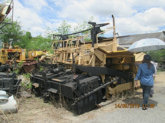 ขายเหมารถปูยางมี8คัน.VOGELE..รถต้องนำมาเก็บซ่อม ดูสภาพตามรูป...