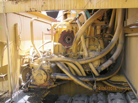 ขายเหมารถปูยางมี8คัน.VOGELE..รถต้องนำมาเก็บซ่อม ดูสภาพตามรูป...