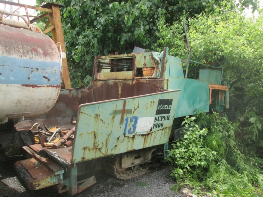 ขายเหมารถปูยางมี8คัน.VOGELE..รถต้องนำมาเก็บซ่อม ดูสภาพตามรูป...