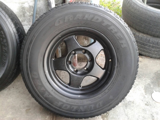 ขอบ16นิ้ว6รู พร้อมยาง ชุดนี้ ราคา 9500 บาท