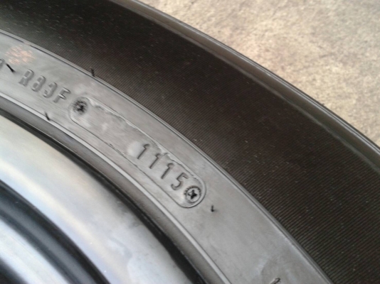 ขอบ16นิ้ว6รู พร้อมยาง ชุดนี้ ราคา 9500 บาท