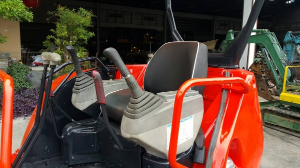 ขาย รถขุด HITACHI รุ่น ZX30U มือสองญี่ปุ่น แทรกเหล็ก สลักแน่น มีไลน์กระแทก ปั้มนิ้ว คอนโทรลสั้น ทำงานไว สวยพร้อมใช้งาน มือถือ/LINE ID : 0818753444 ขาย รถขุด HITACHI รุ่น ZX30U มือสองญี่ปุ่น แทรกเหล็ก สลักแน่น มีไลน์กระแทก ปั้มนิ้ว คอนโทรลสั้น ทำงานไว สวยพร้อมใช้งาน มือถือ/LINE ID : 0818753444