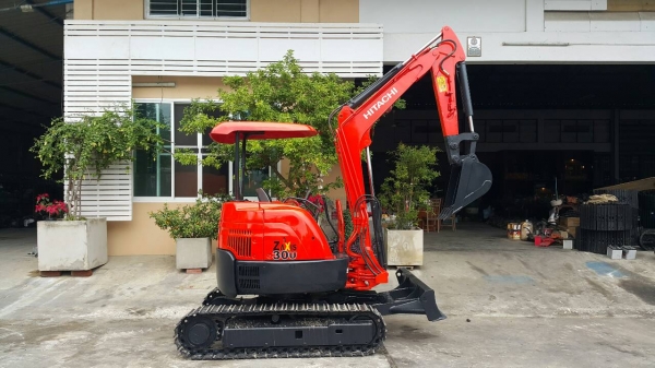 ขาย รถขุด HITACHI รุ่น ZX30U มือสองญี่ปุ่น แทรกเหล็ก สลักแน่น มีไลน์กระแทก ปั้มนิ้ว คอนโทรลสั้น ทำงานไว สวยพร้อมใช้งาน มือถือ/LINE ID : 0818753444