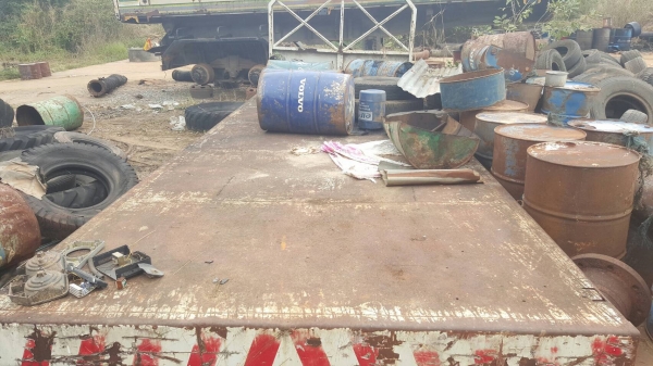 ขาย หางพื้นเรียบ ยาว 7.20 เมตร กว้าง 2.50 เมตร ช่วงคัสซีเทียม 84 ซม. สภาพดีไม่ผุ ราคาต่อรองได้ครับ