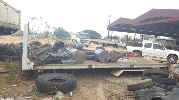 ขาย หางพื้นเรียบ ยาว 7.20 เมตร กว้าง 2.50 เมตร ช่วงคัสซีเทียม 84 ซม. สภาพดีไม่ผุ ราคาต่อรองได้ครับ