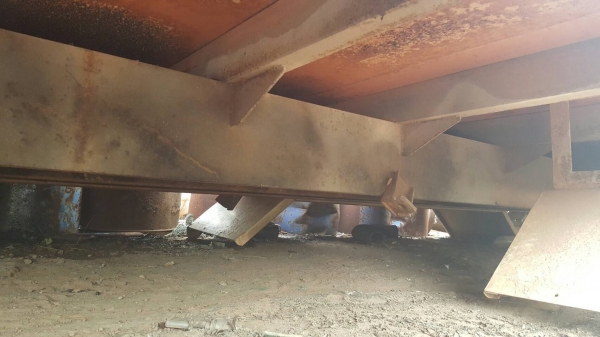 ขาย หางพื้นเรียบ ยาว 7.20 เมตร กว้าง 2.50 เมตร ช่วงคัสซีเทียม 84 ซม. สภาพดีไม่ผุ ราคาต่อรองได้ครับ