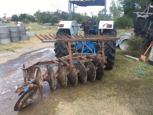 ขายรถไถฟอดร์6610ตัวเต็ม325000ราคาต่อรองได้