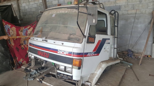 ขาย หัวเก๋ง ISUZU ROCKY สภาพดี อุปกรณ์ครบ