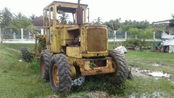 รถเกรด CAT12F รถจอดไว้ เช็คระบบน้ำมัน ไฟ ใช้งานได้เลย