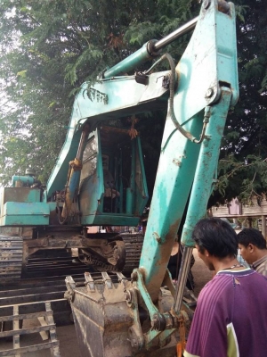 ขายรถขุดแบ็คโค KOBELCO SK60-1 เครื่องอีซูซุ100แรง ทำงานปกติ