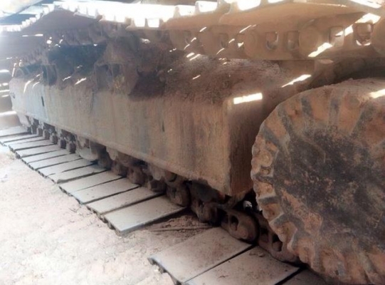 ขาย!! >>> Komatsu Pc200 รุ่น 6 <<< เบอร์ติดต่อ 098-7155789