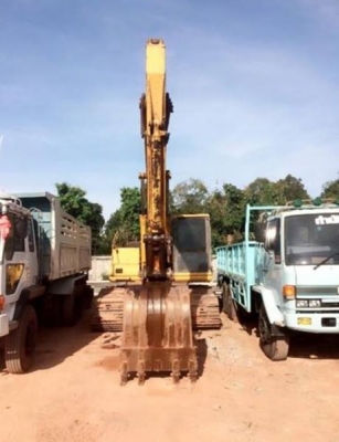 ขาย!! >>> Komatsu Pc200 รุ่น 6 <<< เบอร์ติดต่อ 098-7155789