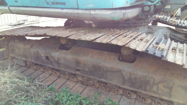 ขาย 695,000 KOBELCO sk 200-5 ไฟฟ้าครบ เครื่องดี ปั้มแรง ช่วงล่างเต็ม เล่มทะเบียน รถสวยพร้อมใช้ รถอยู่ ขอนแก่น 090-772-3710 090-772-3708