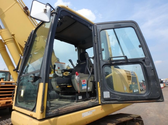 KOMATSU PC200-8 รถนำเข้า100\%ไม่เคยใช้งานในไทย