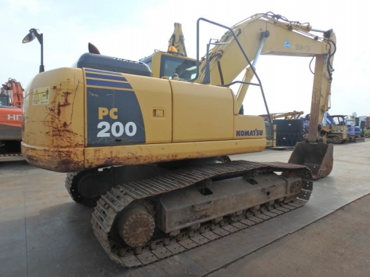 KOMATSU PC200-8 รถนำเข้า100\%ไม่เคยใช้งานในไทย