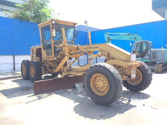 รถเกรด 12G#61M10225 (ใบมีด14ฟุต) นำเข้าตรงจาก USA ครับ