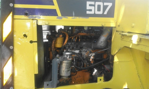 ขาย KOMATSU 507 สภาพสวย พร้อมใช้งานคับ ขาย KOMATSU 507 สภาพสวย พร้อมใช้งานคับ