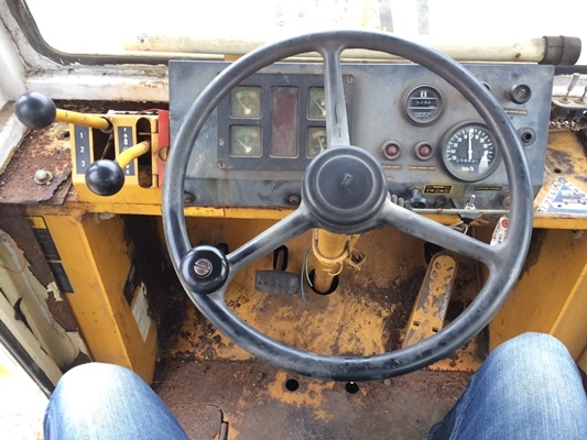 KOMATSU : 510  นำเข้าตรงจากญี่ปุ่นครับ